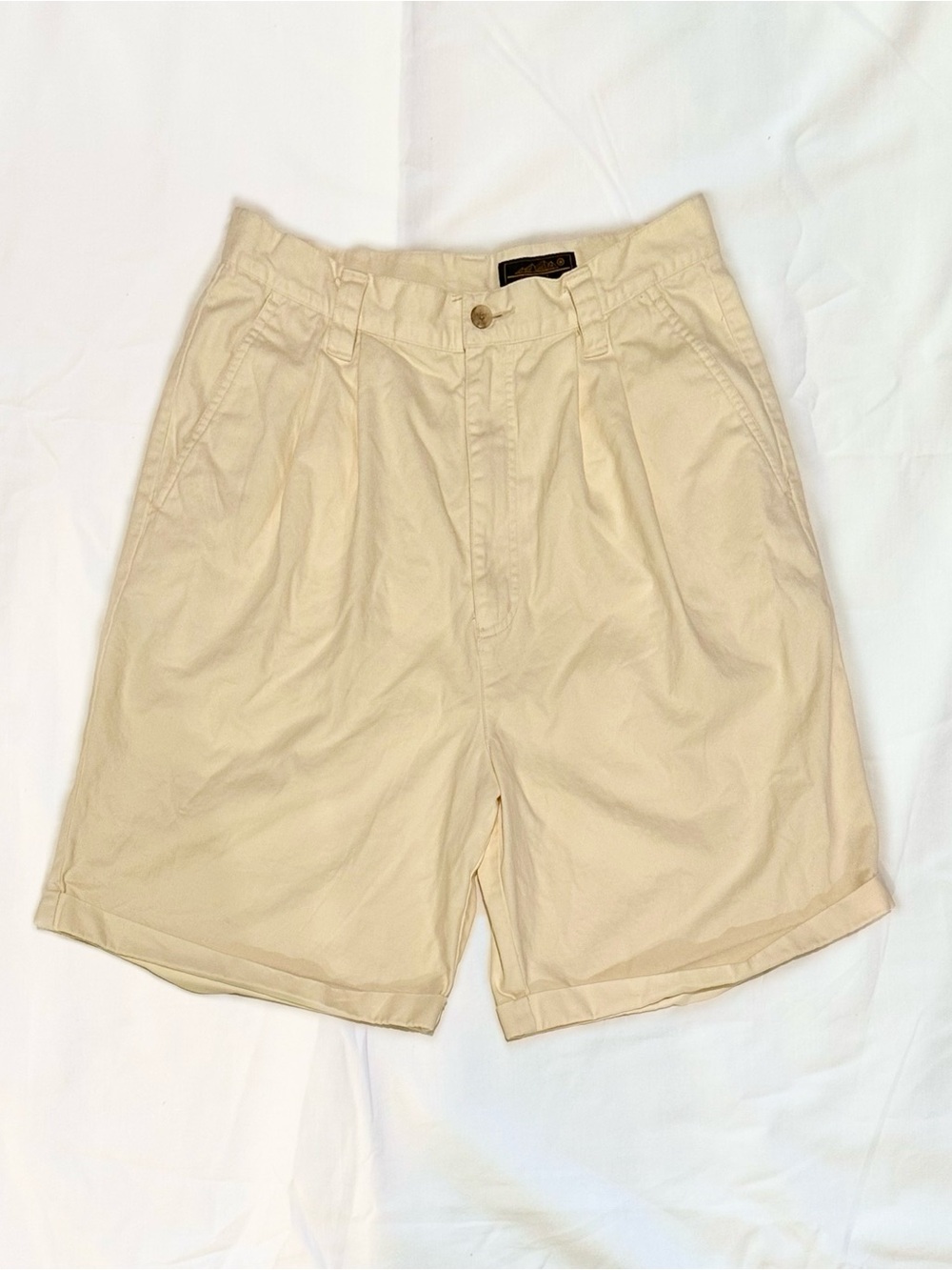 Eddie Bauer Pleated Shorts Bermuda